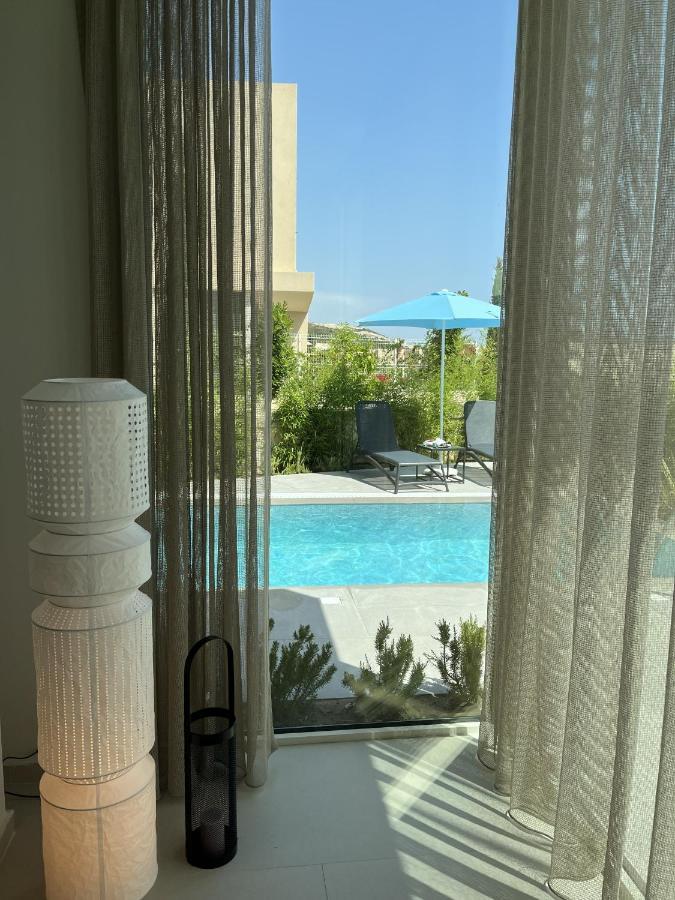 3-bedroom With A Pool And Private Sauna In Coast *